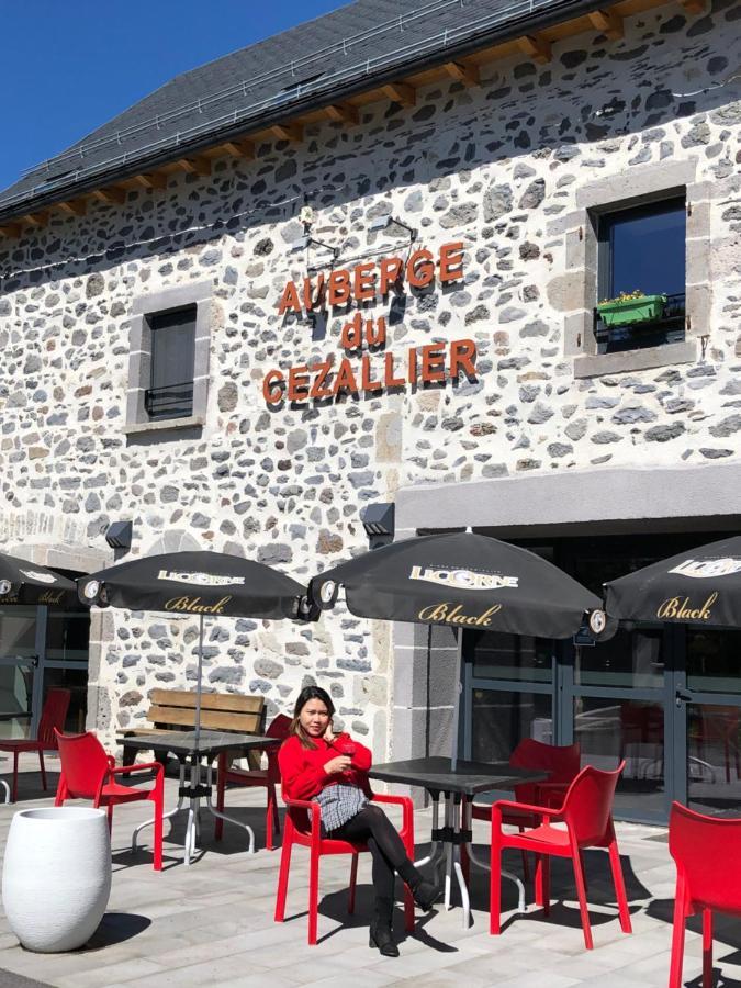 Auberge Du Cezallier Montgreleix Exteriör bild