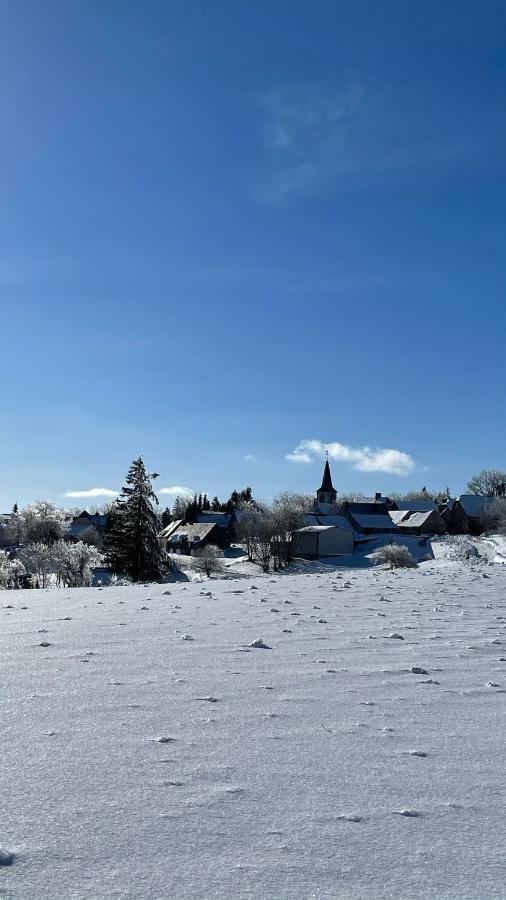 Auberge Du Cezallier Montgreleix Exteriör bild